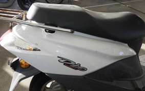 HONDA SDH125T 2001