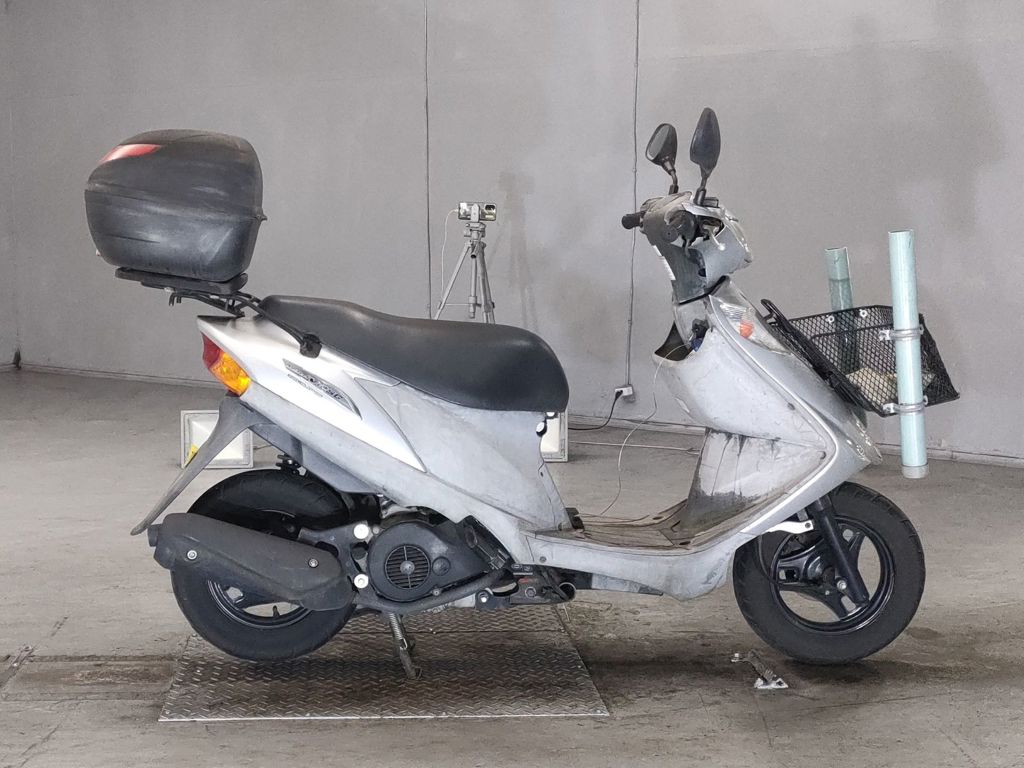 Фото Suzuki ADDRESS V125 с японского аукциона