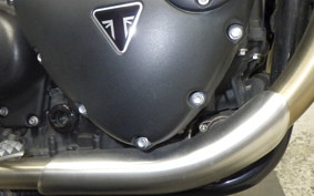 TRIUMPH STREET TWIN 2021