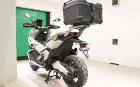 HONDA X-ADV 750 2024 RH21