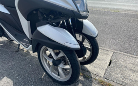 YAMAHA TRICITY 125 SE82J