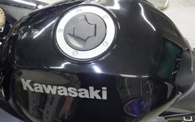 KAWASAKI ER600 F 2010