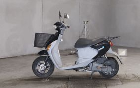 SUZUKI LETS4 CA46A