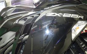 KAWASAKI ZX-25R 2003 ZX250E