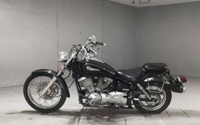 YAMAHA DRAGSTAR 250 VG02J