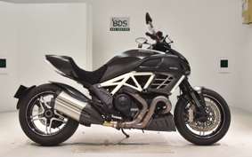 DUCATI DIAVEL AMG 2012