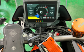 KTM 1290 SUPER DUKE GT 2021 V6940