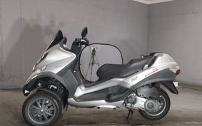 PIAGGIO MP3 250 RL ZAPM4720