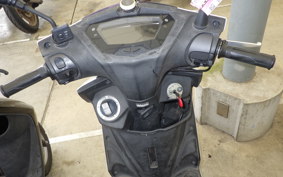 YAMAHA CYGNUS 125 XSR 3 SED8J