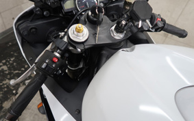 YAMAHA YZF-R6 2021 RJ15