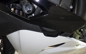 KAWASAKI ZX-25R 2001 ZX250E