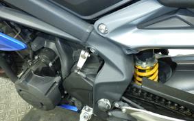 TRIUMPH STREET TRIPLE 85 2014