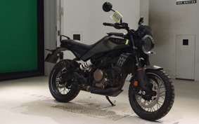HUSQVARNA SVARTPILEN 401 2024
