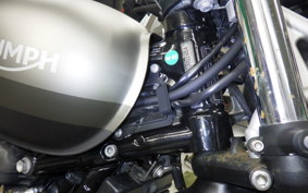 TRIUMPH STREET SCRAMBLER 2021