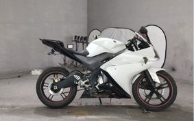 YAMAHA YZF-R125 RE06