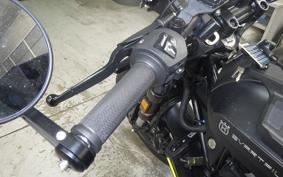 HUSQVARNA SVARTPILEN 250 2020