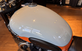 TRIUMPH BONNEVILLE T100 2022 DAD70G