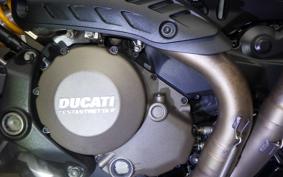 DUCATI M1200 S 2015