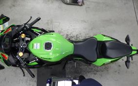 KAWASAKI ZX-25R 1983 ZX250E