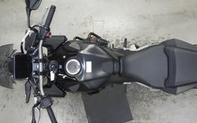 HONDA CB650R E-Clutch 2025 RH17