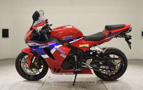 HONDA CBR600RR 2024 PC40