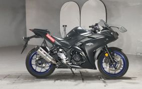YAMAHA YZF-R25 RG10J