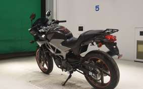 HONDA VTRF250 2016 MC33