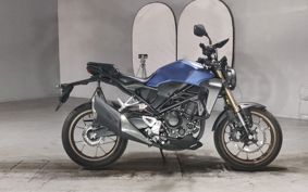 HONDA CB250R MC52