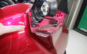 HONDA NM4 VULTUS -02 2017 RC82