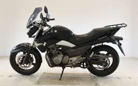 SUZUKI GSR250