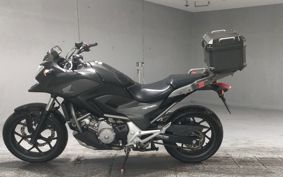 HONDA NC700X RC63