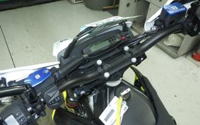 HUSQVARNA 701SM 2025