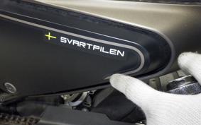 HUSQVARNA SVARTPILEN 401 2023