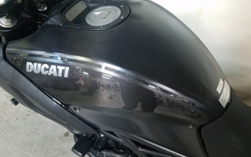 DUCATI DIAVEL CARBON 2013