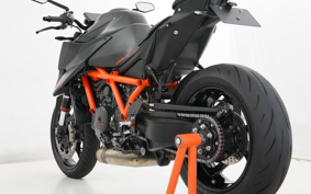 KTM 1290 SUPER DUKE R 2020 V3940