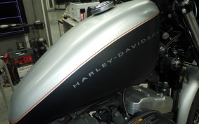 HARLEY XL1200N 2009