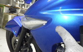SUZUKI GSR250