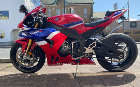 HONDA CBR1000RR-R FB SP 2025 SC82