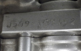 SUZUKI GSR250