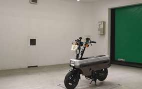 HONDA MOTOCOMPO 2004 AB12
