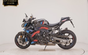 BMW M1000R 2025