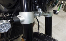 TRIUMPH BONNEVILLE BOBBER 2020