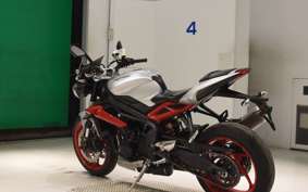 TRIUMPH STREET TRIPLE RX 2015