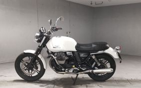 MOTO GUZZI V7 STONE 2013 LW