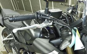 HONDA CB650R E-Clutch 2025 RH17