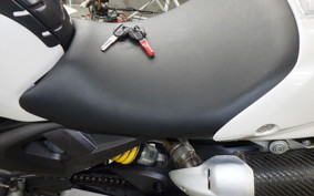 DUCATI MONSTER 696 2012