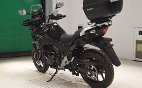 SUZUKI Vｽﾄﾛｰﾑ250