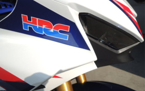 HONDA CBR1000RR-R FB SP 2023 SC82