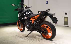 KTM 890 DUKE GP 2023