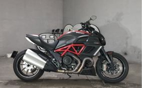 DUCATI DIAVEL CARBON 2011 G100AB
